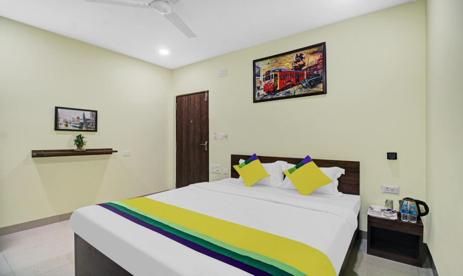 Hotel Park Central Kolkata Bagian luar foto