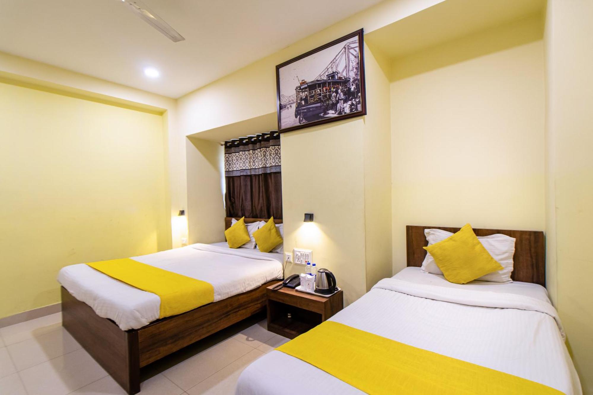 Hotel Park Central Kolkata Bagian luar foto